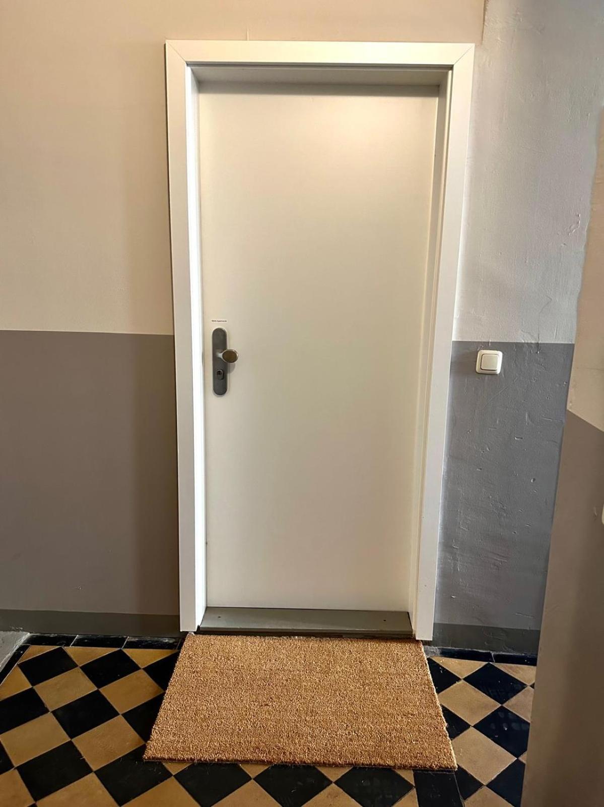 Raha Apartments - Grosses 3 Z-Apartment - Erdgeschoss - Domplatz - Vollausstattung Erfurt Eksteriør billede