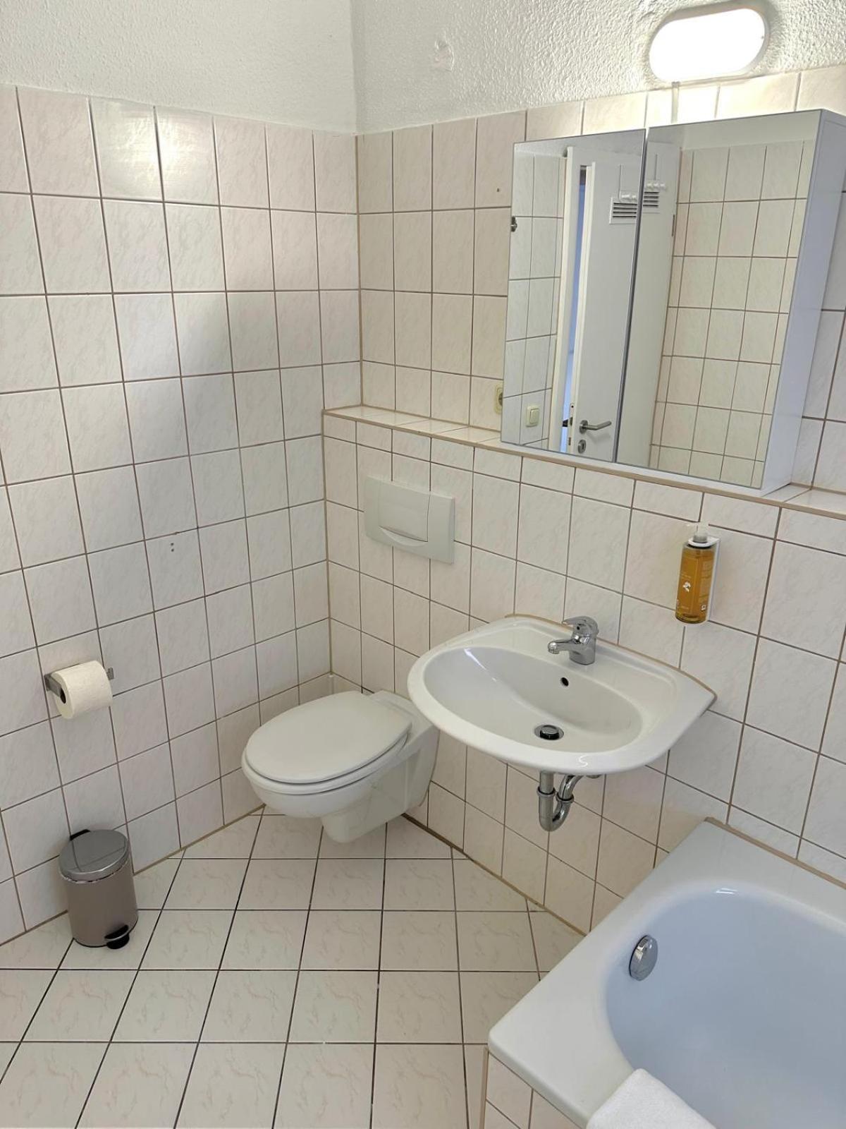 Raha Apartments - Grosses 3 Z-Apartment - Erdgeschoss - Domplatz - Vollausstattung Erfurt Eksteriør billede